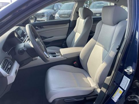 Used 2018 Honda Accord LX image 8