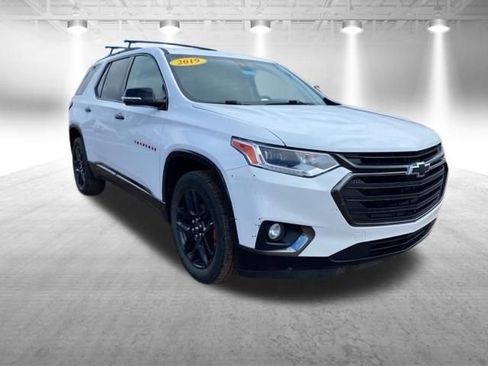 Used 2019 Chevrolet Traverse Premier w/ Redline Edition image 2