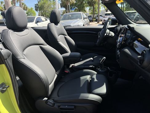 Used 2023 MINI Cooper S image 33