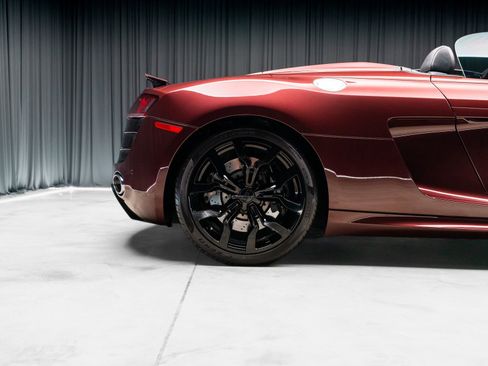 Used 2011 Audi R8 V10 image 34