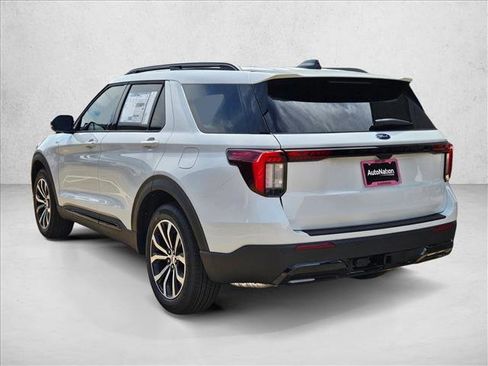 New 2026 Ford Explorer ST-Line RWD image 9