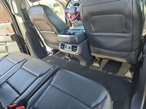 Used 2022 Ford F150 Lariat image 12