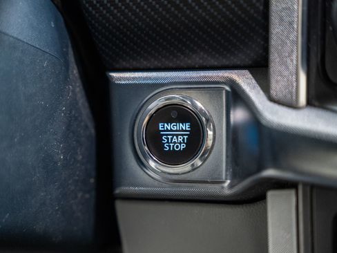 Used 2022 Ford F150 Limited image 32