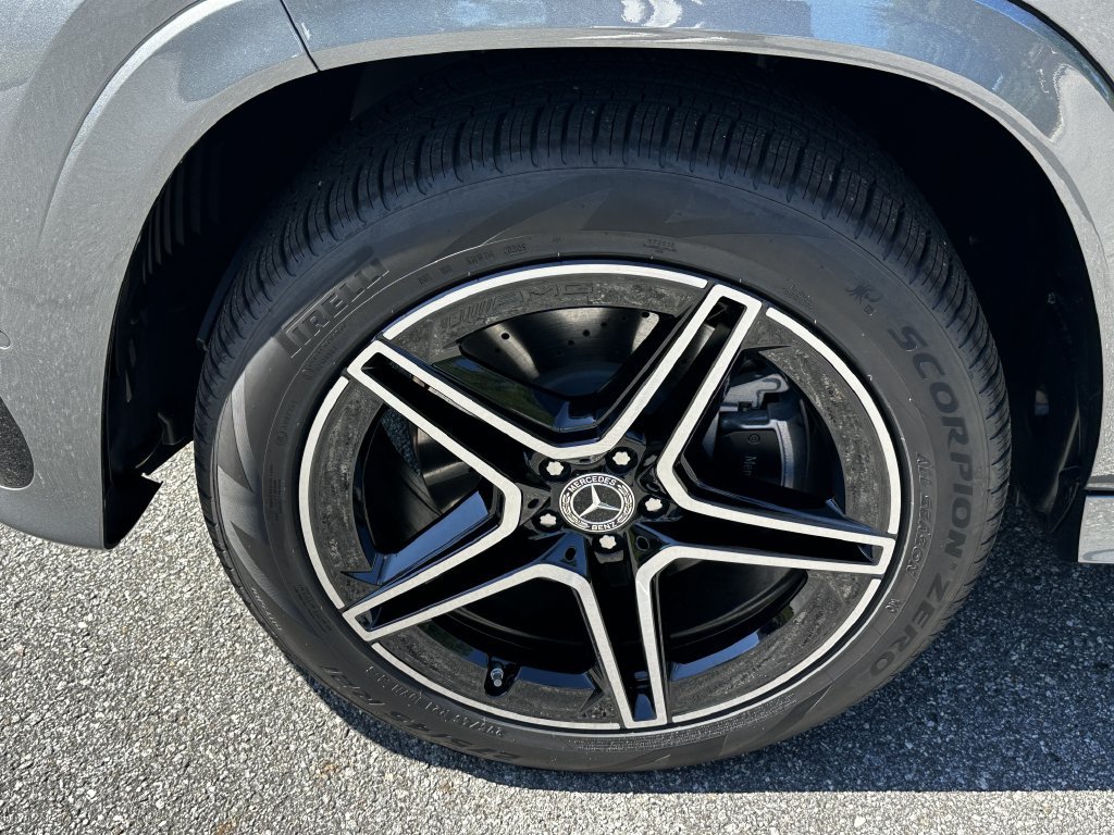 New 2026 Mercedes-Benz GLS 450 4MATIC image 13