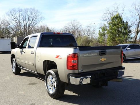 Used 2013 Chevrolet Silverado 3500 LTZ w/ Suspension Package, Off-Road image 17