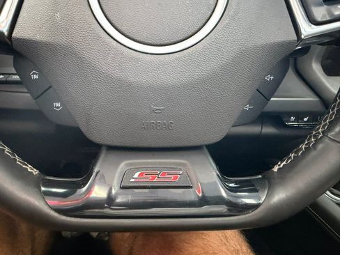 Used 2018 Chevrolet Camaro SS RWD image 35