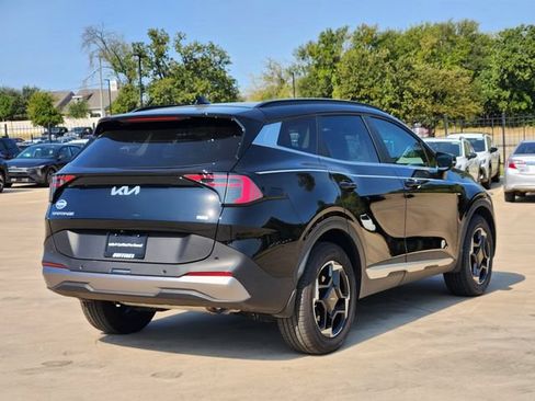 Certified 2026 Kia Sportage EX w/ EX Panorama Roof Package AWD/4WD image 7