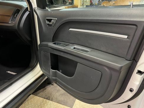 Used 2010 Dodge Journey SXT w/ Flexible Seating Group image 8