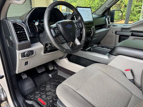 Used 2016 Ford F150 XLT w/ Equipment Group 302A Luxury AWD/4WD image 15
