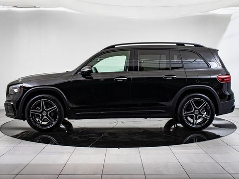 Used 2024 Mercedes-Benz GLB 250 4MATIC image 5