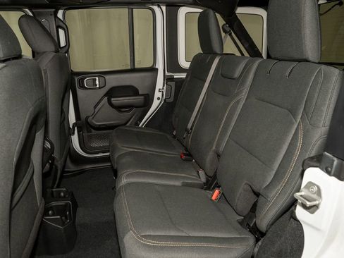 Used 2024 Jeep Wrangler Sport S image 8