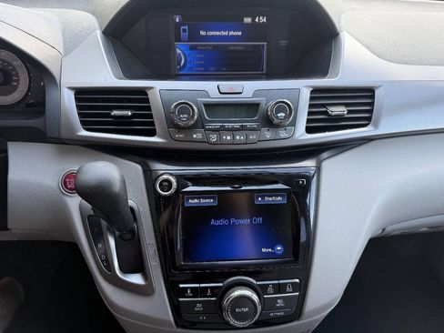 Used 2016 Honda Odyssey SE image 30
