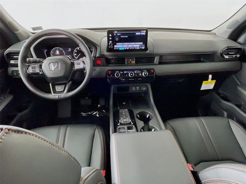 New 2025 Honda Pilot TrailSport image 19