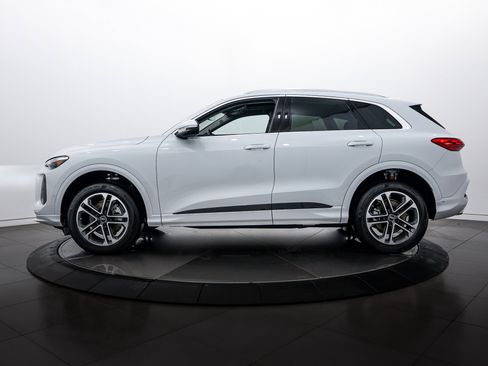 New 2025 Audi Q5 Premium Plus image 6