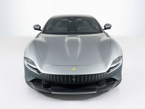 Used 2021 Ferrari Roma RWD image 2