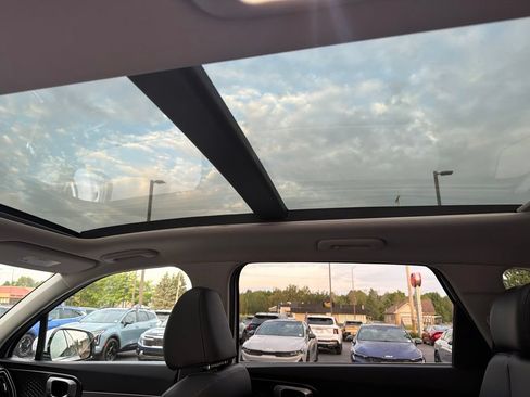 Used 2026 Kia Sorento S w/ S Panoramic Sunroof Package FWD image 17