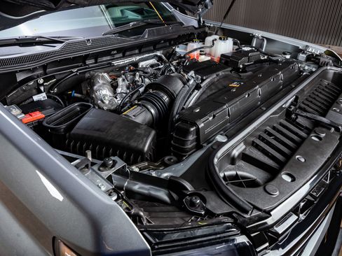 Used 2026 Chevrolet Silverado 2500 ZR2 w/ LPO, Dark Essentials Package image 41