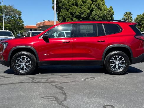 New 2026 GMC Acadia AT4 w/ LPO, Floor Liner Package AWD/4WD image 8
