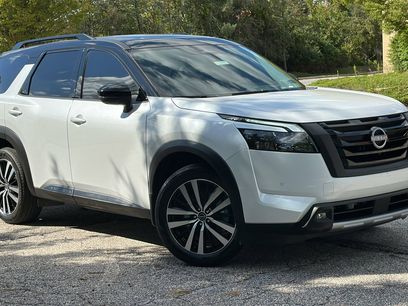 New 2025 Nissan Pathfinder Platinum