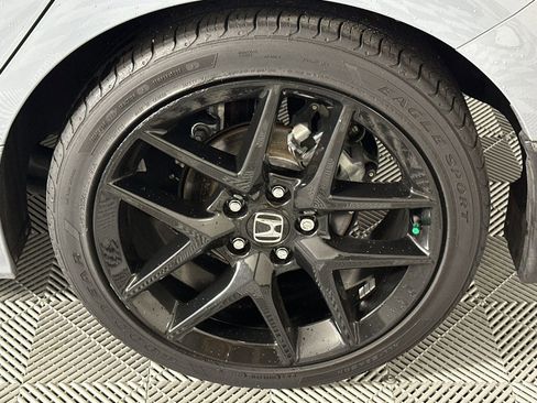 Used 2023 Honda Civic Sport image 10