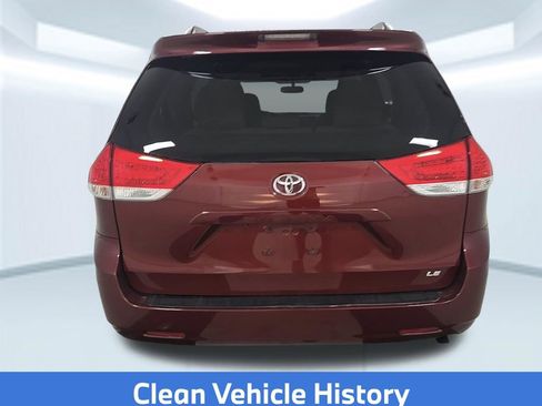 Used 2014 Toyota Sienna LE FWD image 5