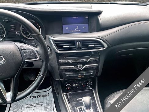 Used 2018 INFINITI QX30 AWD image 6