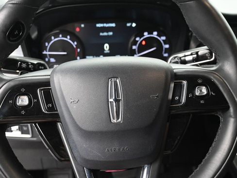 Used 2022 Lincoln Corsair FWD w/ Premium Package image 21