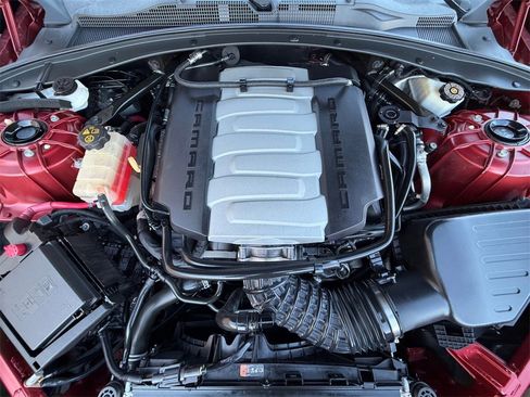 Used 2016 Chevrolet Camaro SS image 9