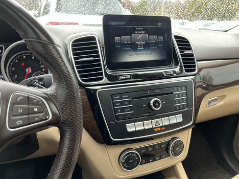 Certified 2017 Mercedes-Benz GLE 350 image 31