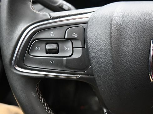 Used 2025 Buick Encore GX Preferred image 17