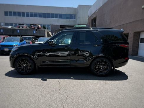 Used 2020 Land Rover Discovery Landmark AWD/4WD image 14