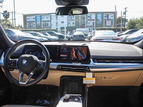 Used 2025 BMW X1 xDrive28i w/ Convenience Package image 12