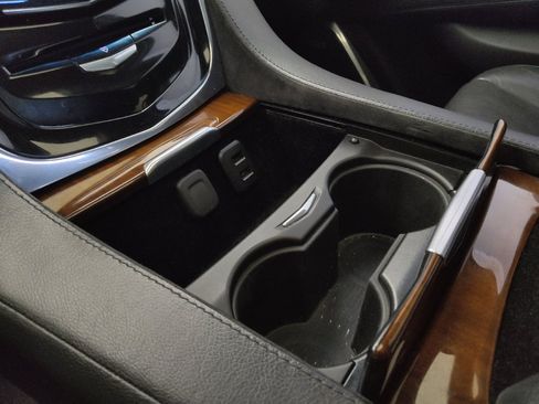 Used 2017 Cadillac Escalade Luxury image 26