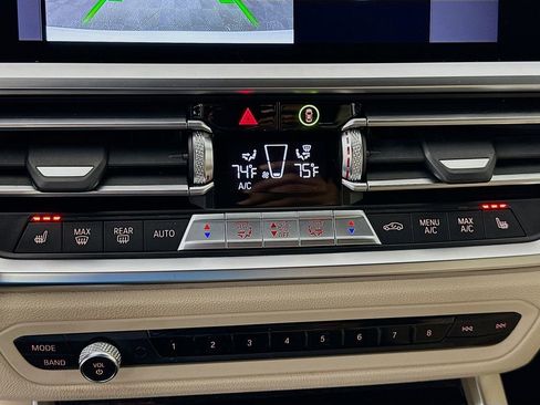 Used 2021 BMW 330i Sedan w/ Convenience Package image 16