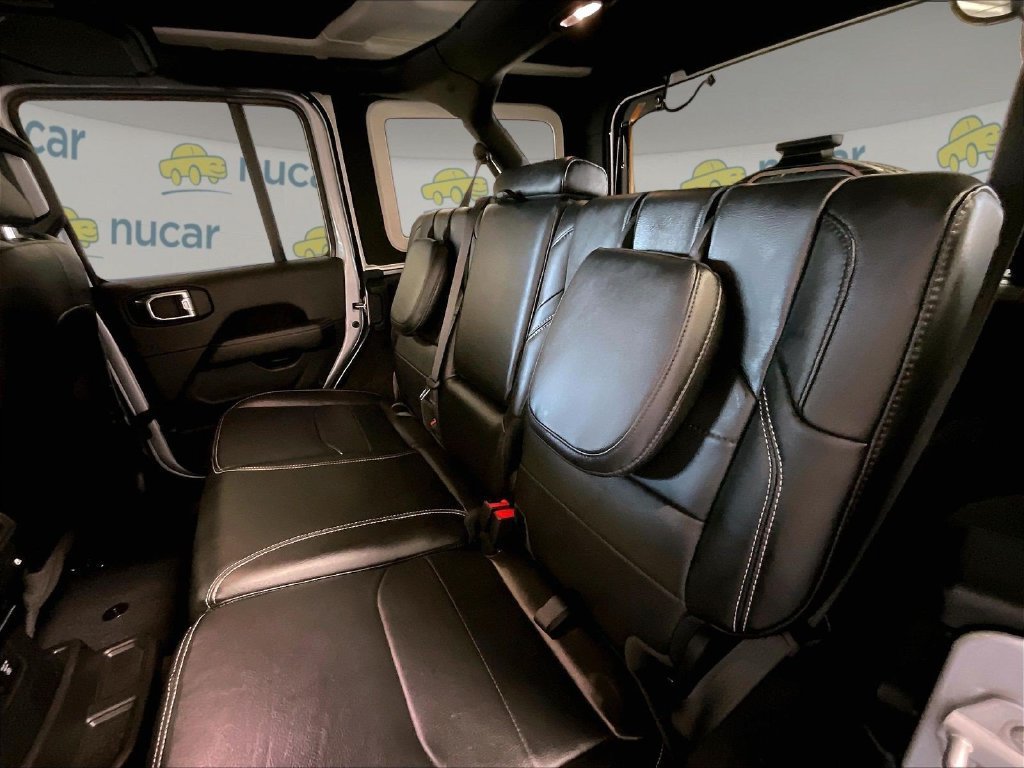 Used 2023 Jeep Wrangler Unlimited Sahara w/ Cold Weather Group AWD/4WD image 15