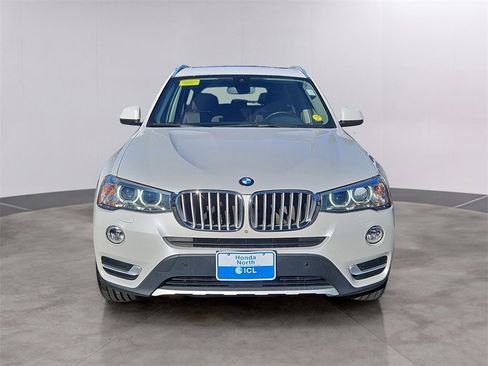Used 2017 BMW X3 xDrive28i image 2