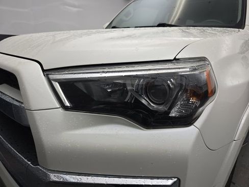 Used 2016 Toyota 4Runner Limited image 14