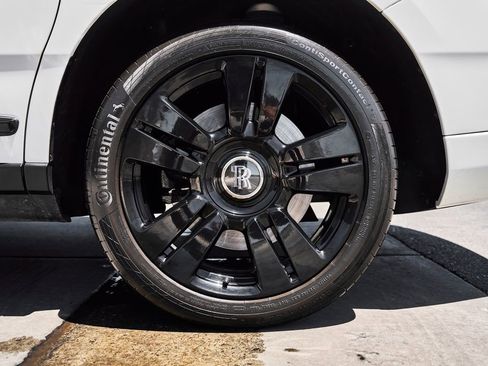 Used 2020 Rolls-Royce Cullinan AWD/4WD image 18