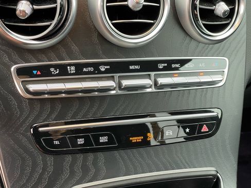 Certified 2022 Mercedes-Benz GLC 300 image 32