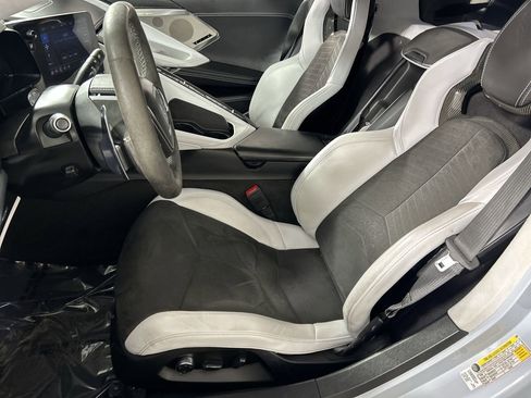 Used 2020 Chevrolet Corvette Stingray Premium Cpe w/ 3LT Preferred Equipment Group image 20