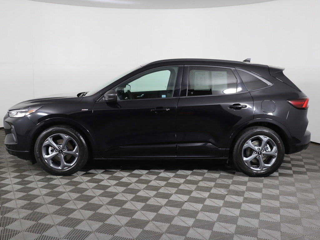 Used 2023 Ford Escape ST-Line w/ Tech Pack #1 FWD image 17