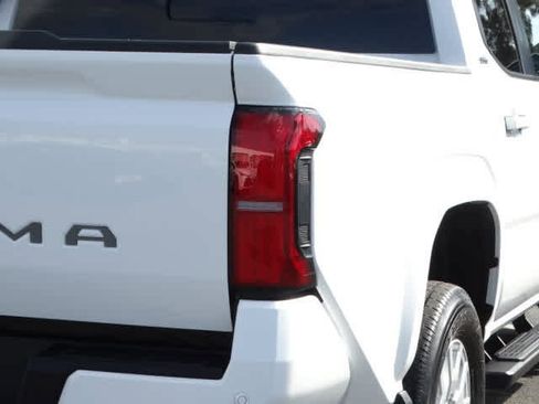 Used 2025 Toyota Tacoma SR5 image 12