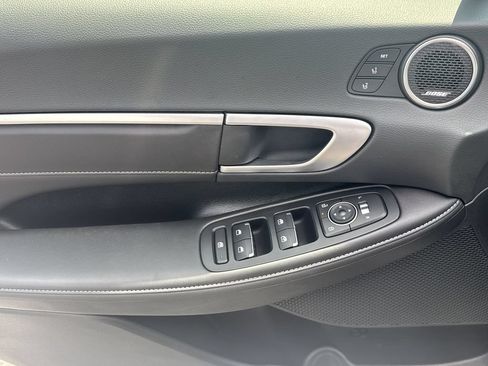 Used 2025 Hyundai Sonata Limited FWD image 9