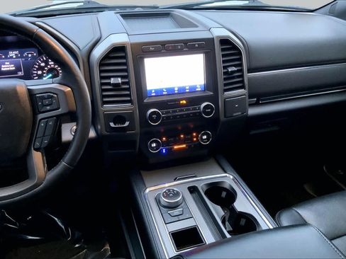 Used 2020 Ford Expedition XLT w/ Equipment Group 202A RWD image 7