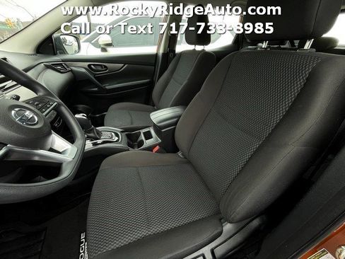 Used 2021 Nissan Rogue Sport S image 16