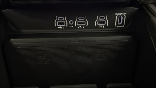 Used 2025 RAM 1500 Limited AWD/4WD image 35