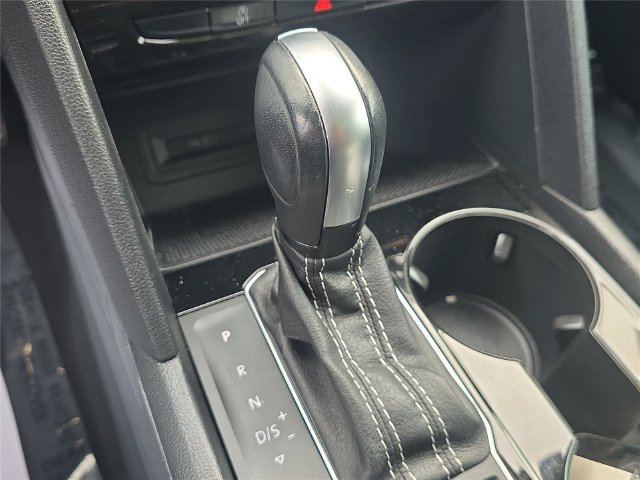 Used 2023 Volkswagen Atlas SE w/ Panoramic Sunroof Package FWD image 17