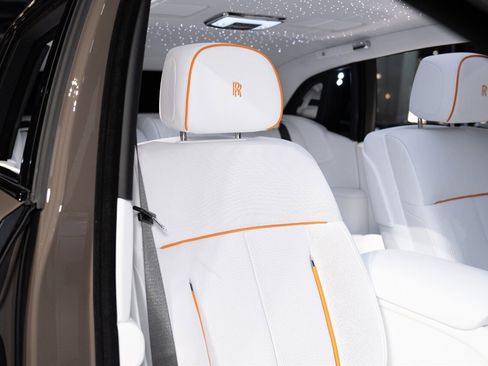 Used 2026 Rolls-Royce Phantom Sedan image 32