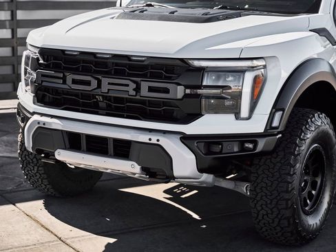 Used 2025 Ford F150 Raptor AWD/4WD image 6
