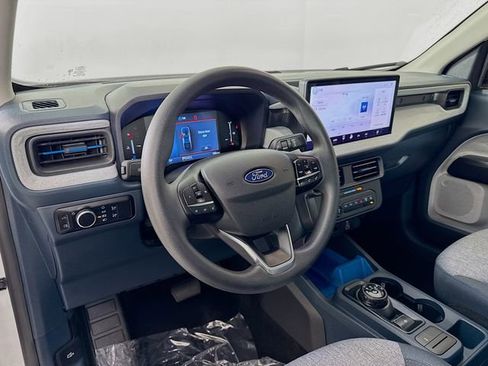 Used 2025 Ford Maverick XLT FWD image 13
